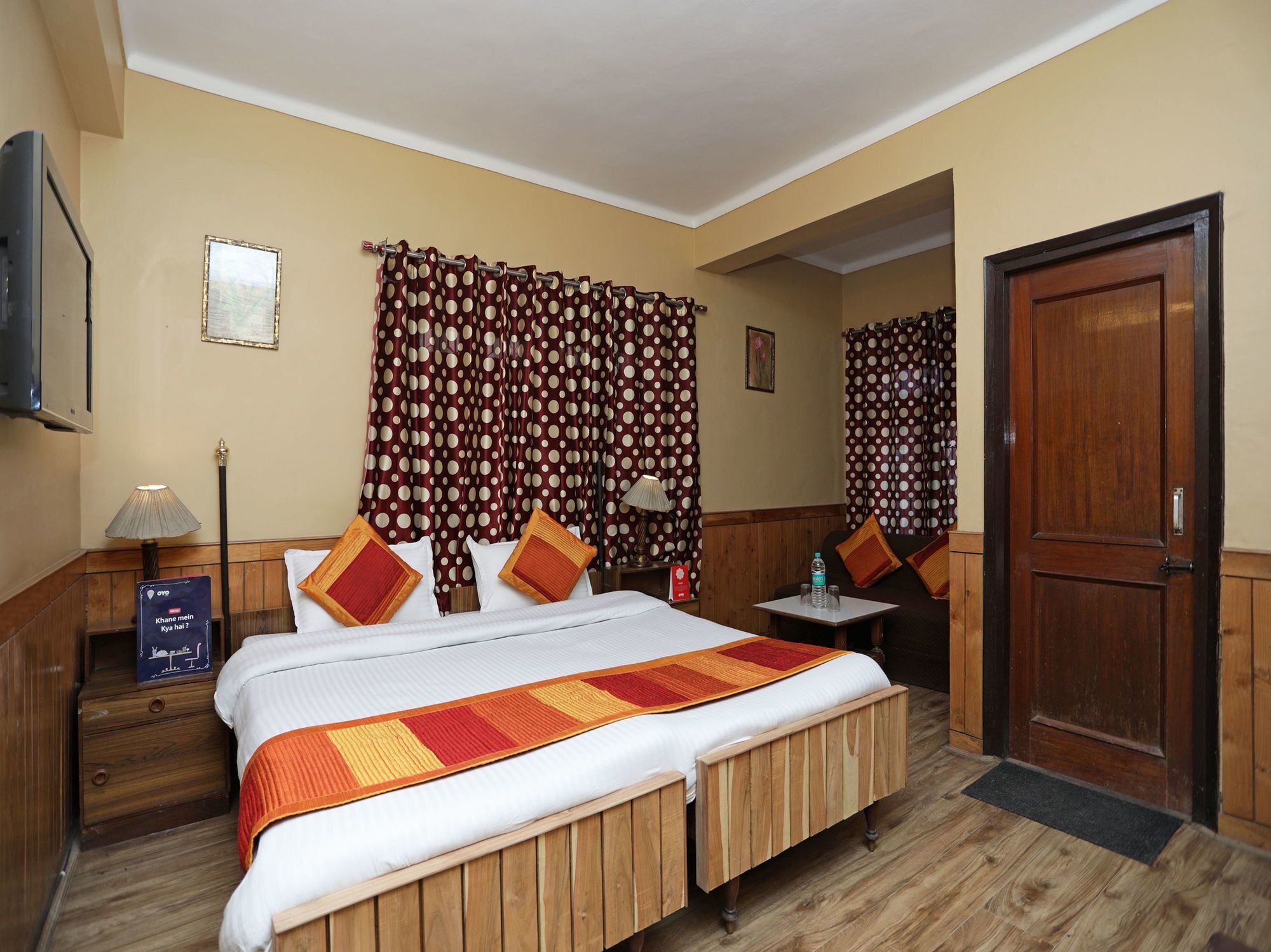 Oyo 12542 Ankur Plaza