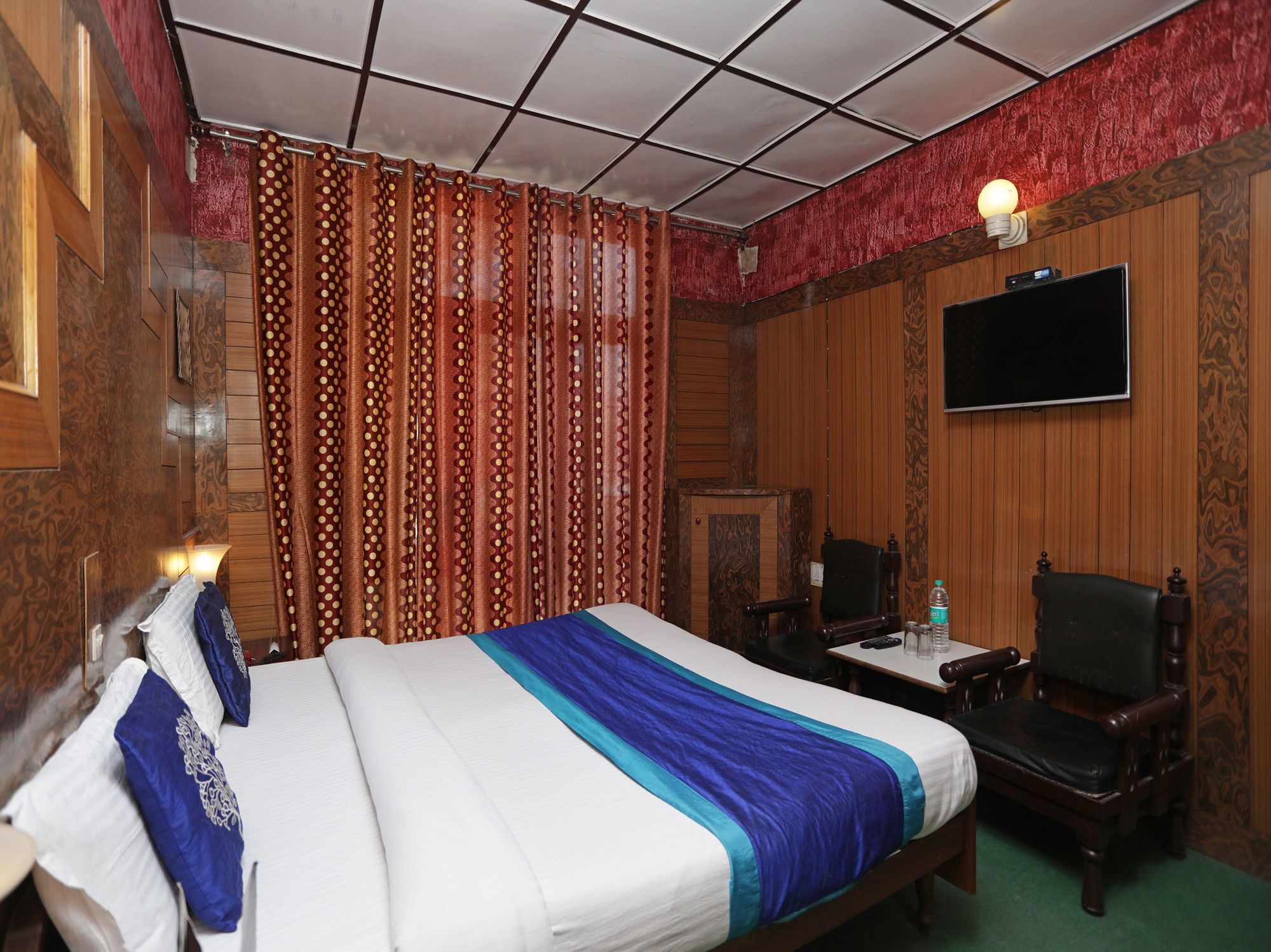 Hotel Oyo 12542 Ankur Plaza